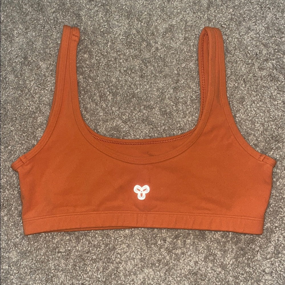 Aritzia TnAction set - Picture 6 of 6